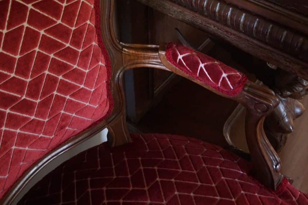 poltrona in stile velluto operato